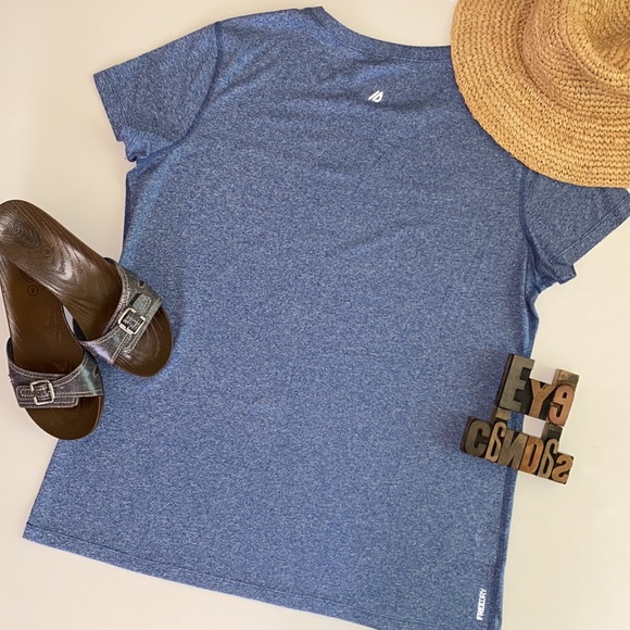 🚶‍♀️EDDIE BAUER ‘Resolution’ S/S T-Shirt - Picture 2 of 10